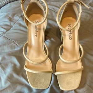 wide width nude block heels